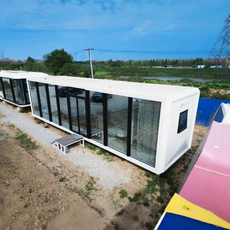 Apple Cabin A2